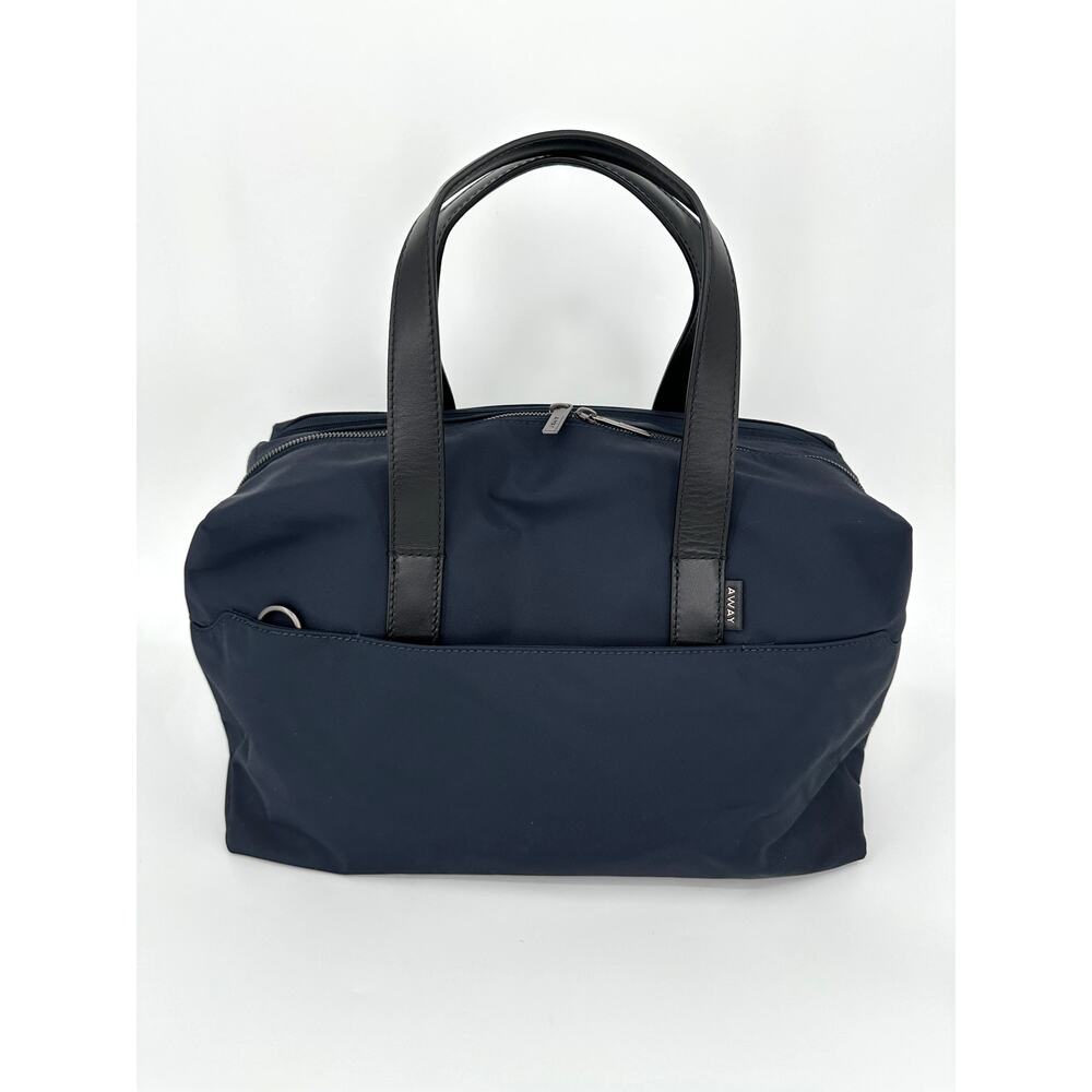 Away The Everywhere Bag Navy Blue Nylon Leather Trim w/ Shoulder Strap 20L - Picture 2 of 9